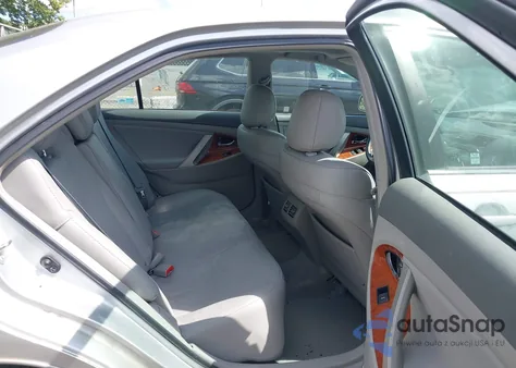 2011 Toyota Camry Xle z USA, uszkodzony, nr VIN 4T4BF3EK5BR184223